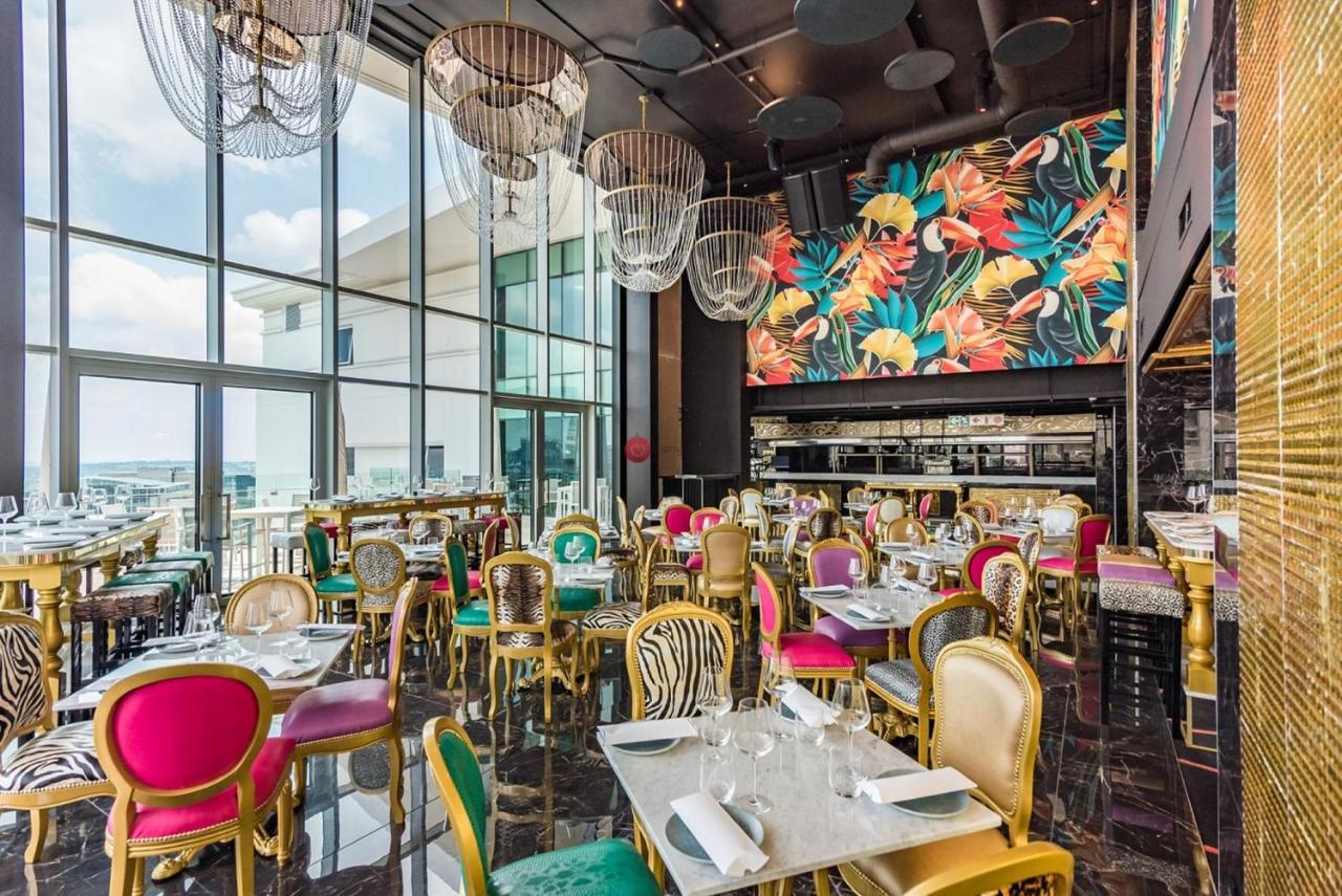 Hotel Sky Sandton 요하네스버그 외부 사진