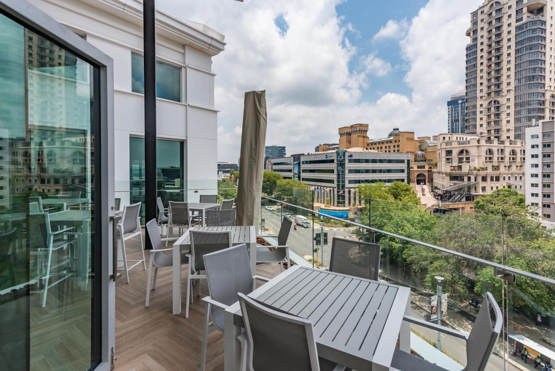 Hotel Sky Sandton 요하네스버그 외부 사진